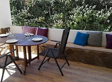 Apartment In Front Of The Sea