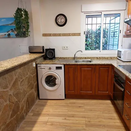 Apartment In Front Of The Sea *